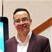 Licenciado Universidad Nacional de Colombia. Más de 20 años de experiencia. Especializado en preparación de exámenes TOEFL y IELTS